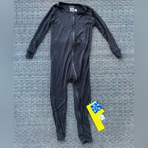 KicKee Pants Zipper Bamboo Solid Muffin Coverall Romper with Ruffles - NWT